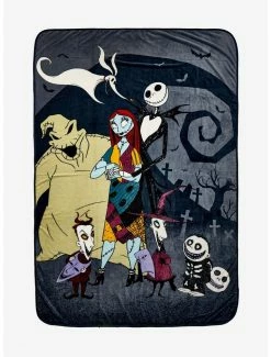 Flash Sale 😉 The Nightmare Before 🎄 Christmas Group Graveyard Throw Blanket 🔥