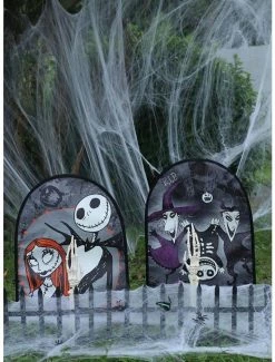 New 🤩 Disney Nightmare Before 🎅 Christmas Yard Decor Kit 2-foot 🤩
